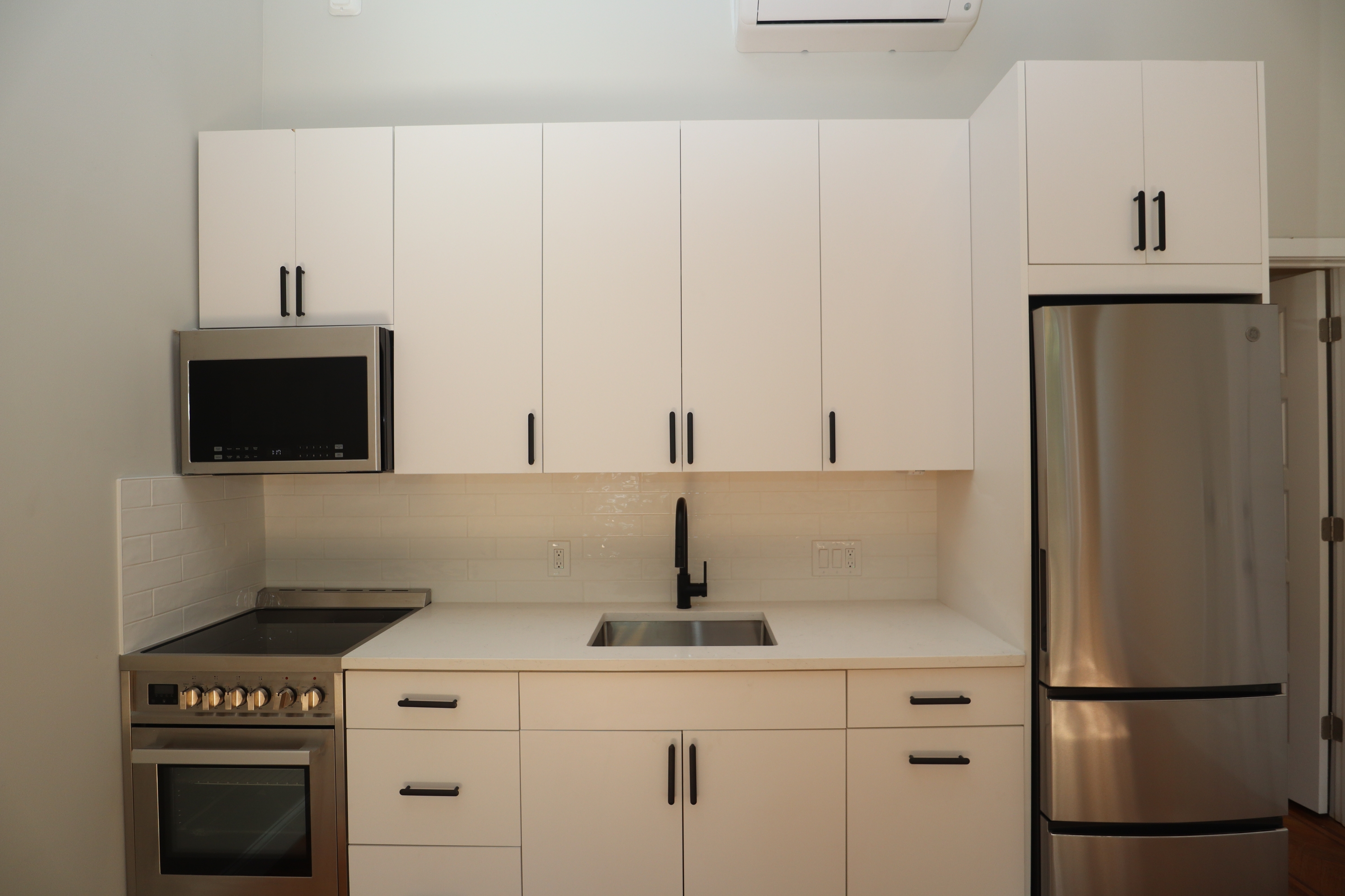 1919 Green Street - B